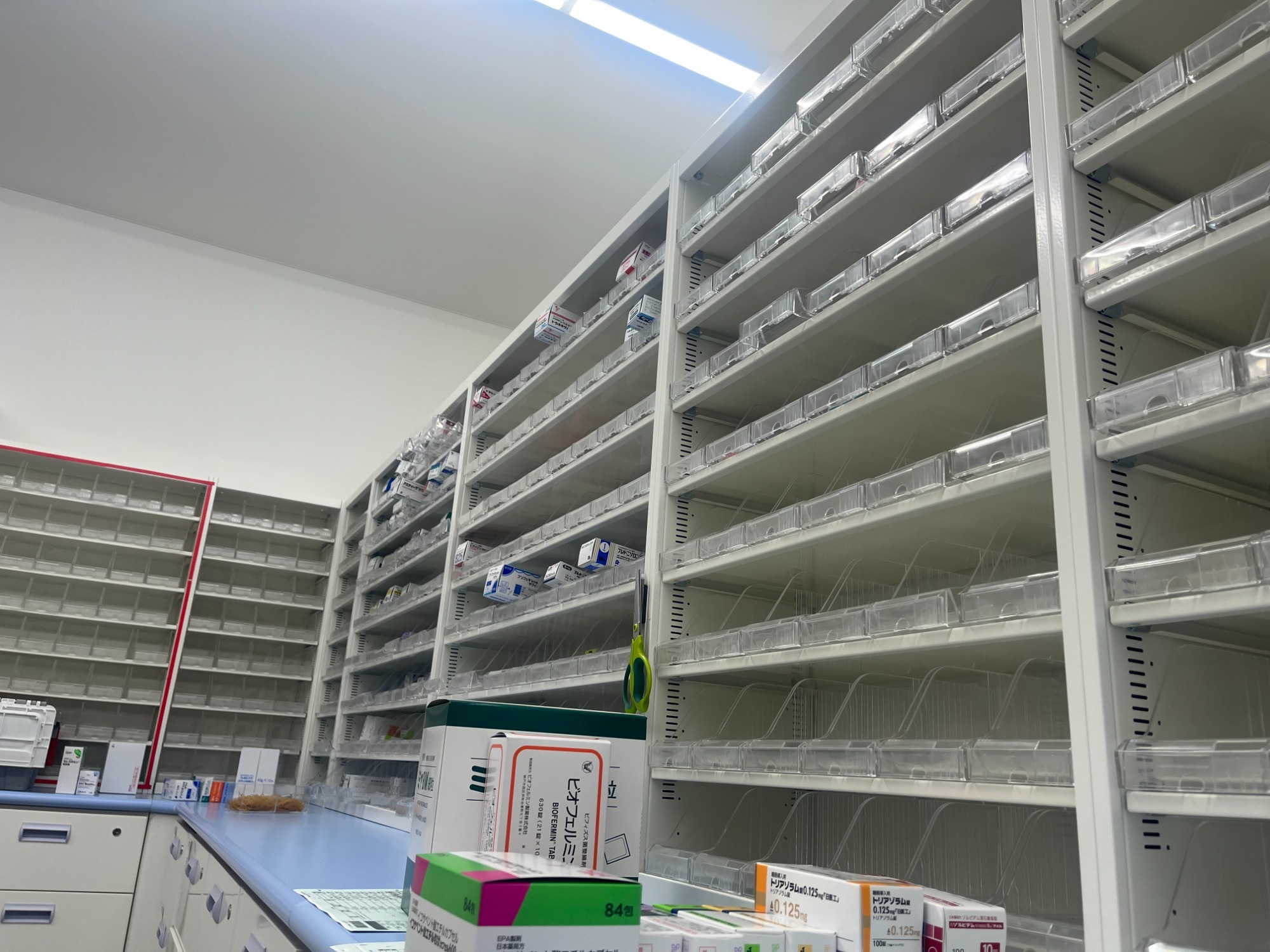 ひなた薬局　五十市店　待合室